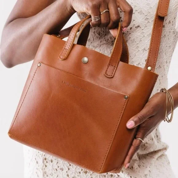 PORTLAND LEATHER COMPANY MINI ZIP TOP CROSSBODY IN HONEY - Picture 3 of 12